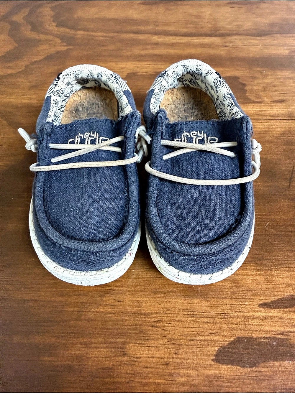 Hey Dude Wally Toddler Linen Boys US 6K Blue Linen Slip on Shoes